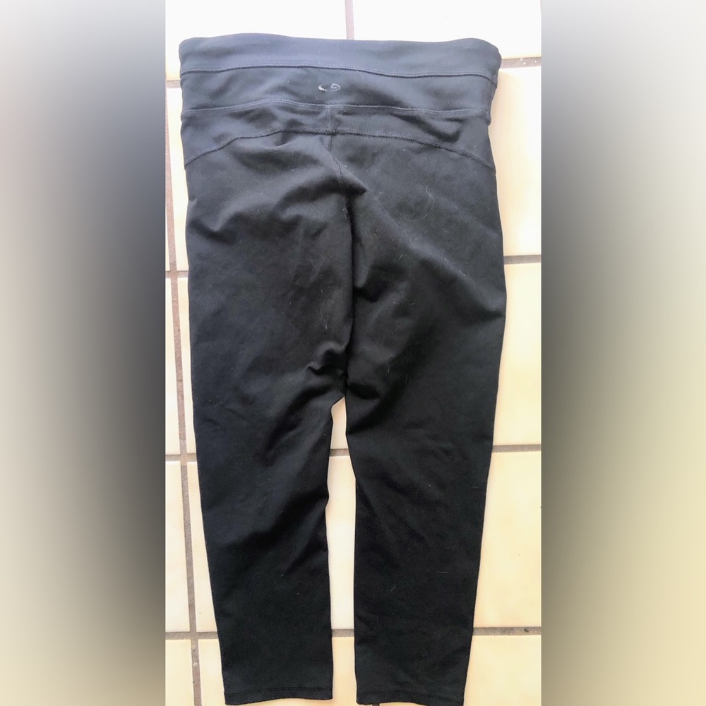 Gray and Black Workout Outfit Set - Picture 3 of 12